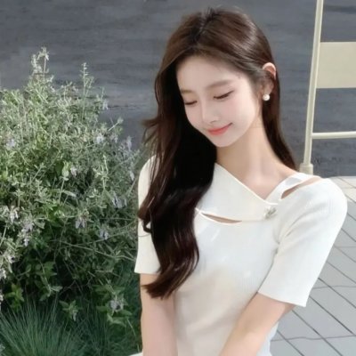 弘大少女 海报